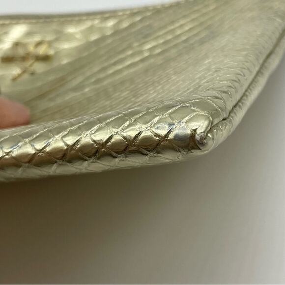 Victoria’s Secret Gold Snake Skin‎ Print Pouch - Picture 8 of 10